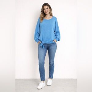 Lilly Pulitzer Nariah Sweater in the color "Zanzibar Blue, like new. Size L.